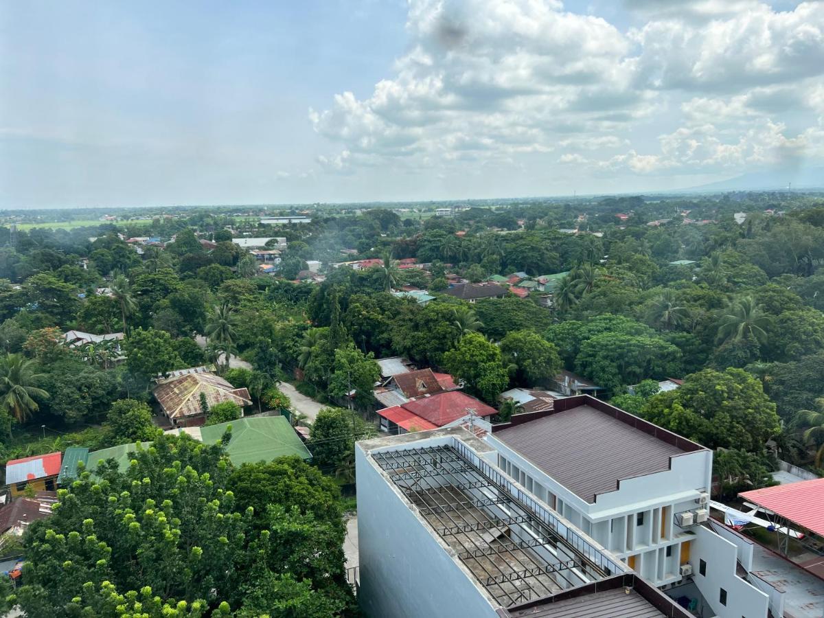 Lovely Studio Condominiums At Mesavirre Garden Residences Bacolod Eksteriør billede