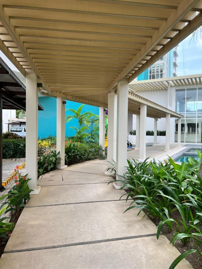 Lovely Studio Condominiums At Mesavirre Garden Residences Bacolod Eksteriør billede